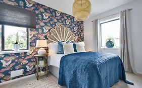 Luxury Spacious 2 Bed Apartment